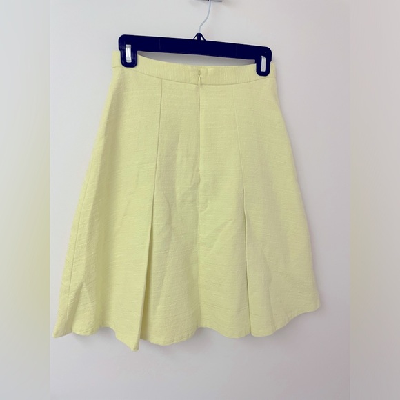 Club Monaco Mini Skirt! - Picture 2 of 6